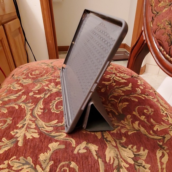 iPad 6th Generation Case - Picture 5 of 5